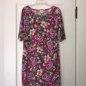LuLaRoe fuchsia 🌺 dress ❤️💗💜